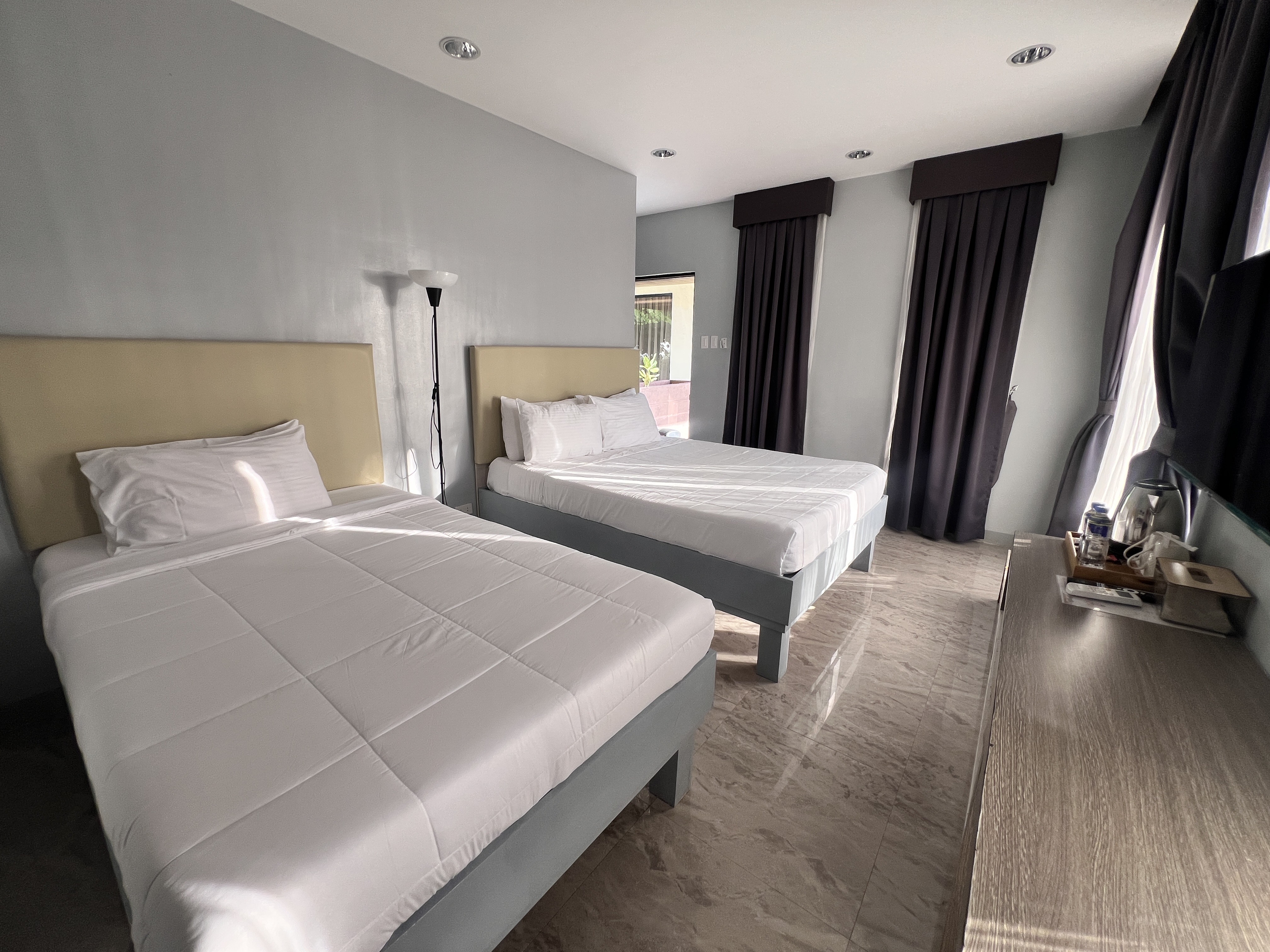 SUPERIOR ROOM 2